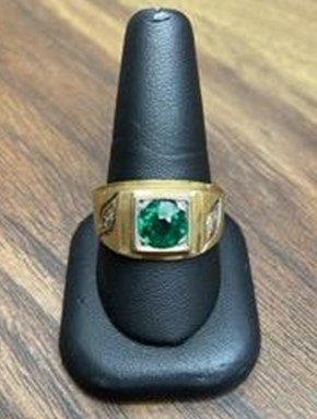 ring on finger custom